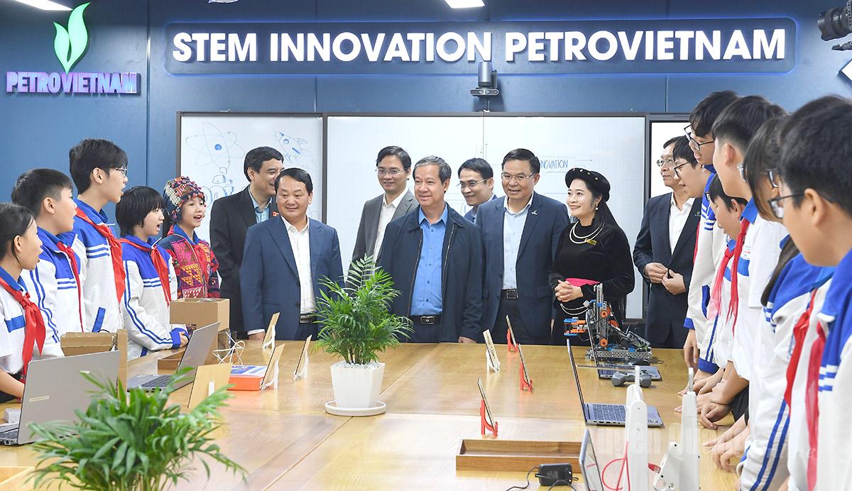 Khánh thành phòng thực hành giáo dục STEM tại Trường THCS Lê Quý Đôn