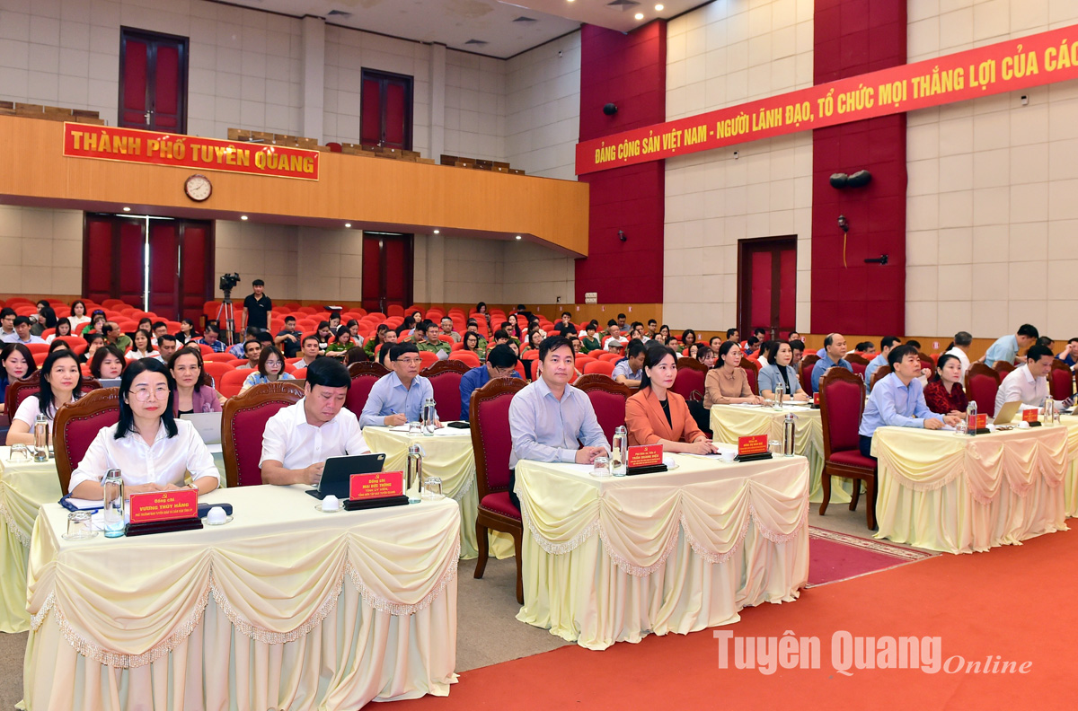 Tập huấn chuyển đổi số và AI trong công tác tuyên giáo, dân vận và bảo vệ nền tảng tư tưởng của Đảng