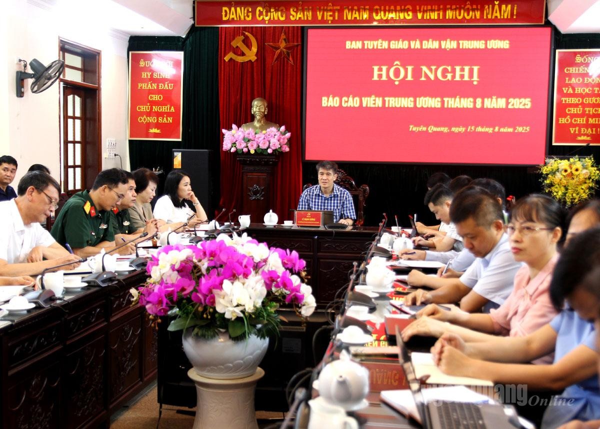 Hội nghị báo cáo viên Trung ương tháng 8/2025