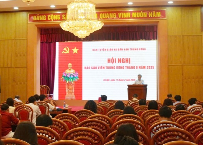 Định hướng công tác tuyên truyền miệng tại Hội nghị Báo cáo viên Trung ương tháng 8/2025