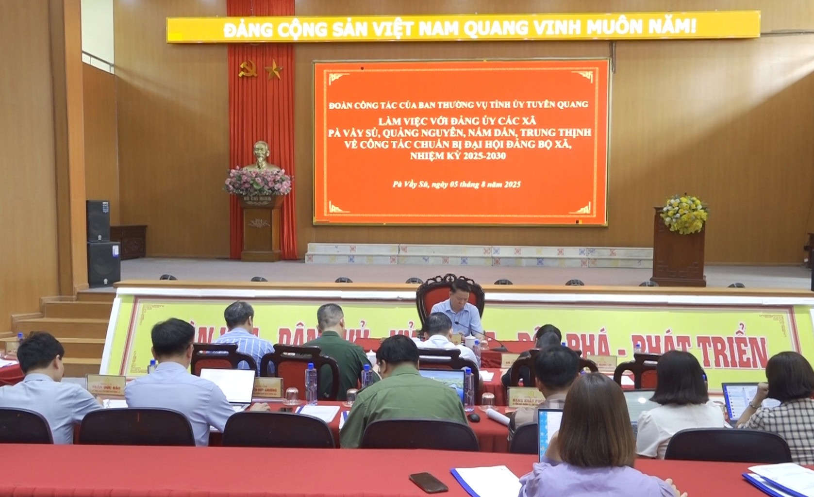 Trưởng Ban Tuyên giáo và Dân vận Tỉnh ủy làm việc với Đảng ủy các xã Pà Vầy Sủ, Quảng Nguyên, Nấm Dẩn, Trung Thịnh