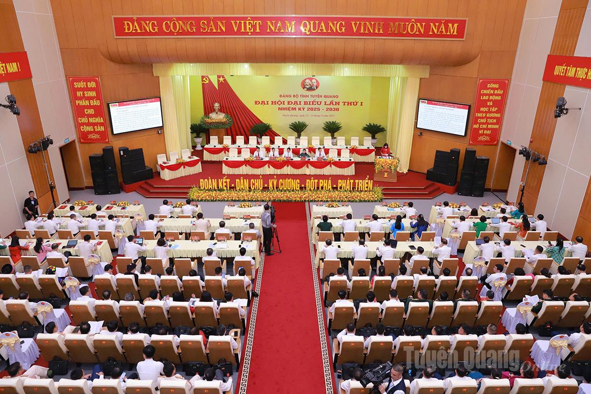 Phiên trù bị Đại hội đại biểu Đảng bộ tỉnh Tuyên Quang lần thứ I, nhiệm kỳ 2025-2030